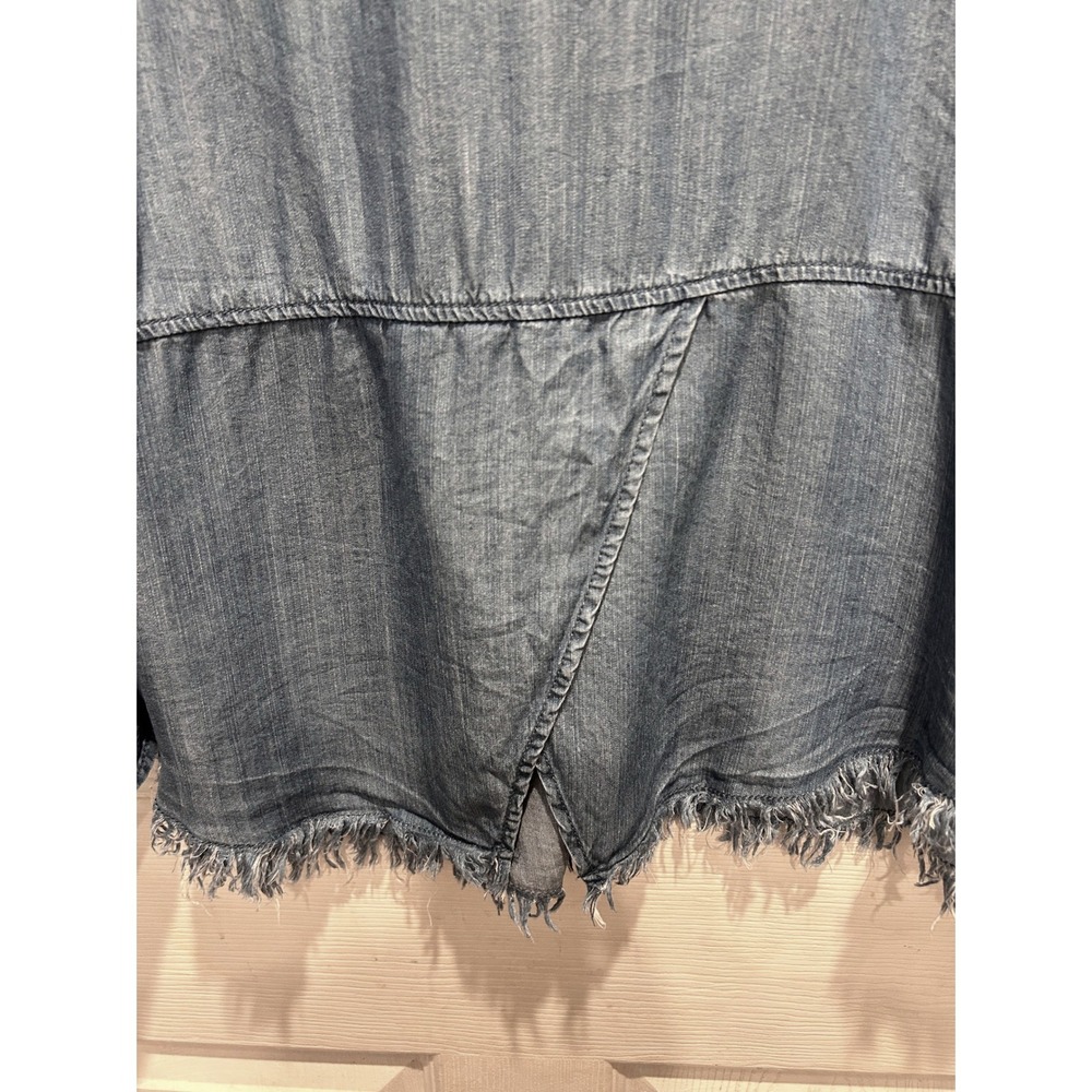 Beachlunchlounge Blue Lyocell Denim Shirt Frayed Hem Roll Tab Sleeve Womens L - Picture 8 of 10